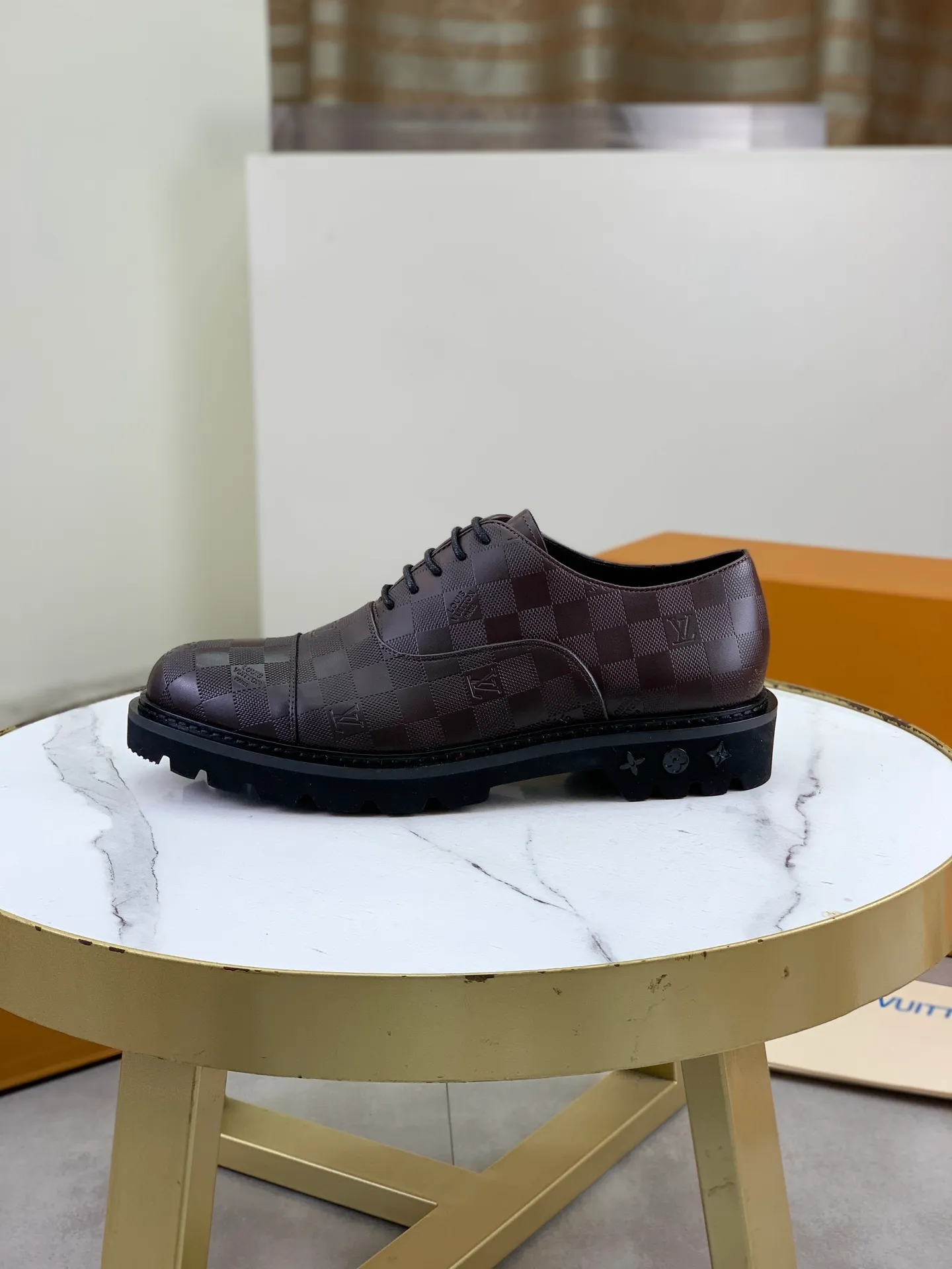 Factory price P820 💎💎💎Top version LOUIS VUITTON [Louis Vuitton] - LV men's business casual leather shoes, luxurious and noble 👞All imported original cowhide, just to create a more comfortable wearing experience, upper: original high-end calfskin➕Imported soft cowhide lining, original lightweight foam outsole✔️Color: 3️⃣colors available Size: 39-44 (38.45 46 can be customized (non-returnable)